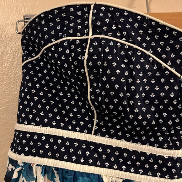 Urban Outfitters Kimchi Blue Floral Print Strapless Pocketed White Blue Dress 4 - Picture 2 of 14